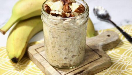 Overnight Pineapple-Banana Oatmeal