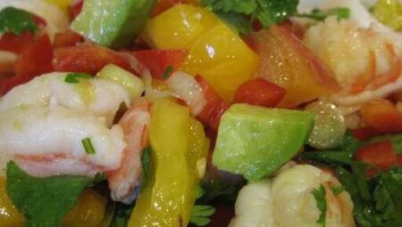 Avocado-Lime Shrimp Salad (Ensalada de Camarones con Aguacate y Limon)