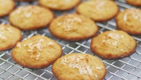 Keto Coconut Cookies