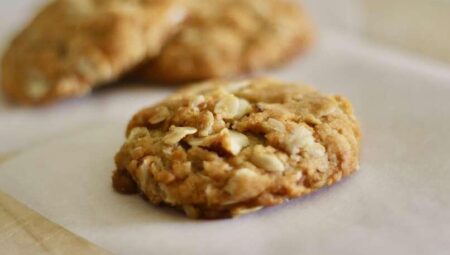 ANZAC Biscuits with Almonds